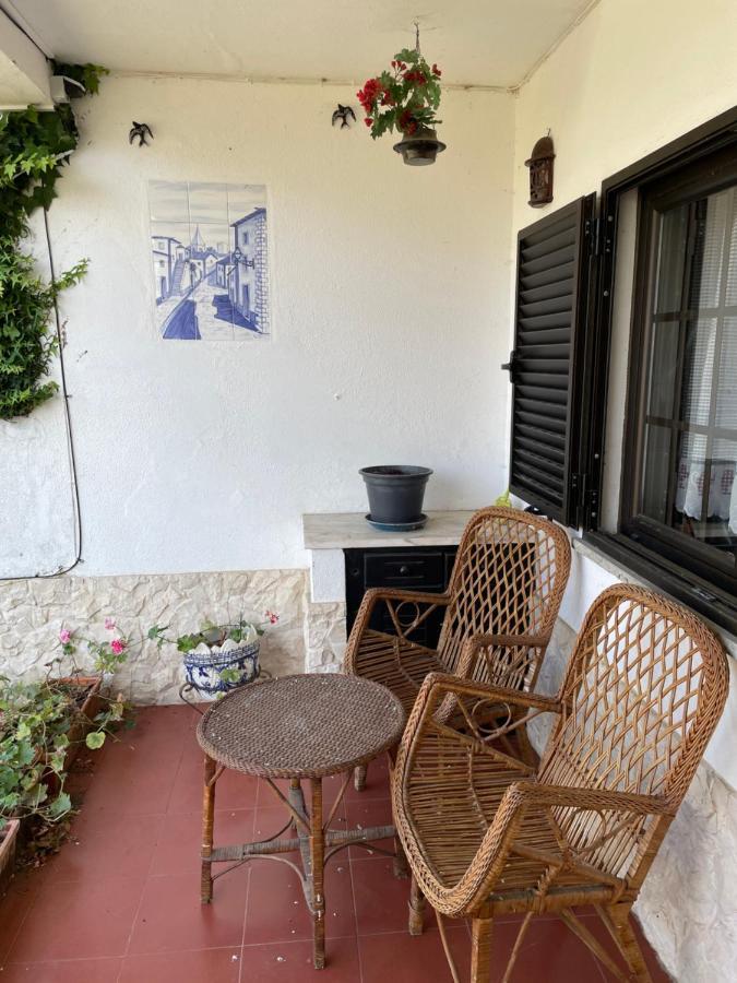 Fountain Of Happiness Hotel Obidos Exterior photo